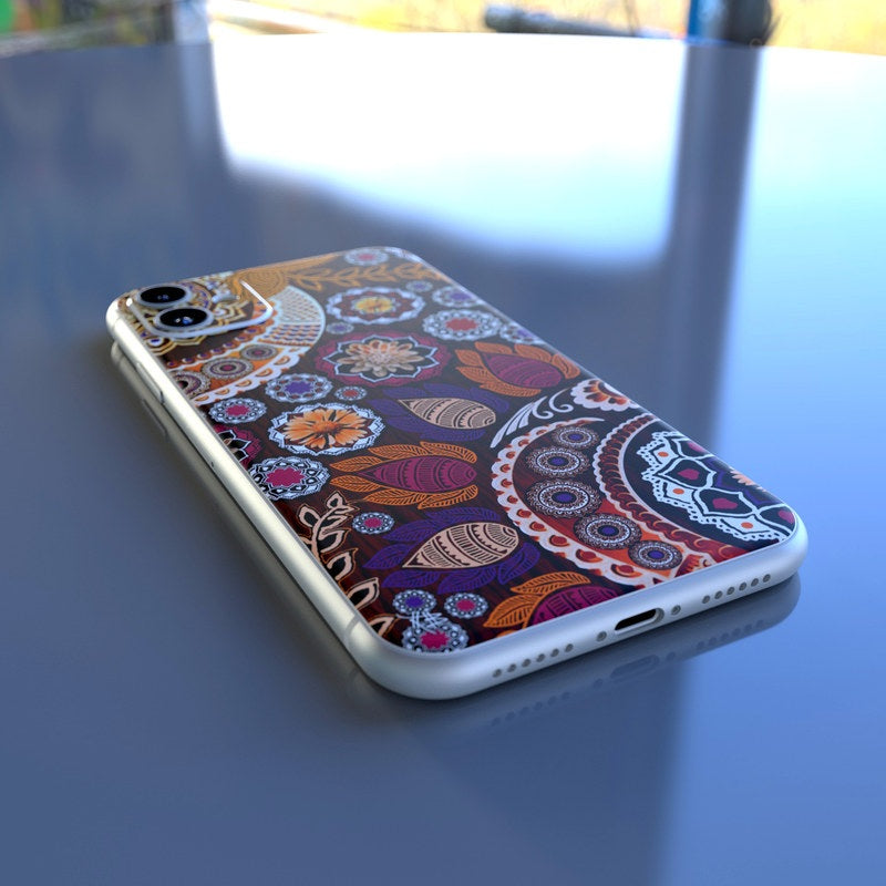 Autumn Mehndi - Apple iPhone 11 Skin