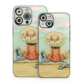 Relaxing on Beach - Apple iPhone 14 Skin
