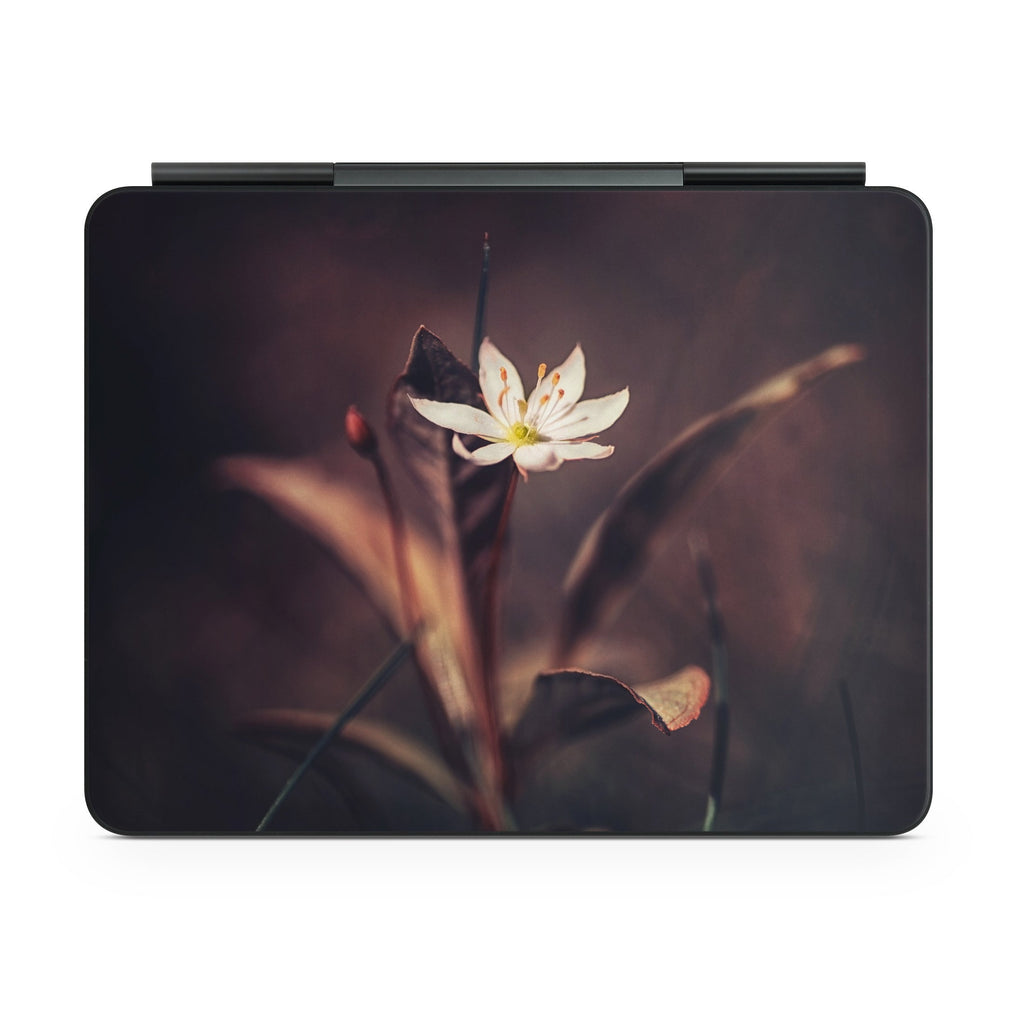 Delicate Bloom - Apple Magic Keyboard for iPad Skin