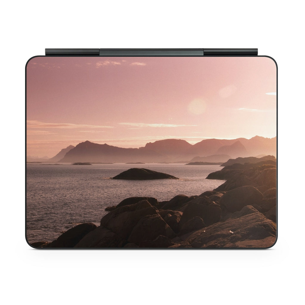 Pink Sea - Apple Magic Keyboard for iPad Skin